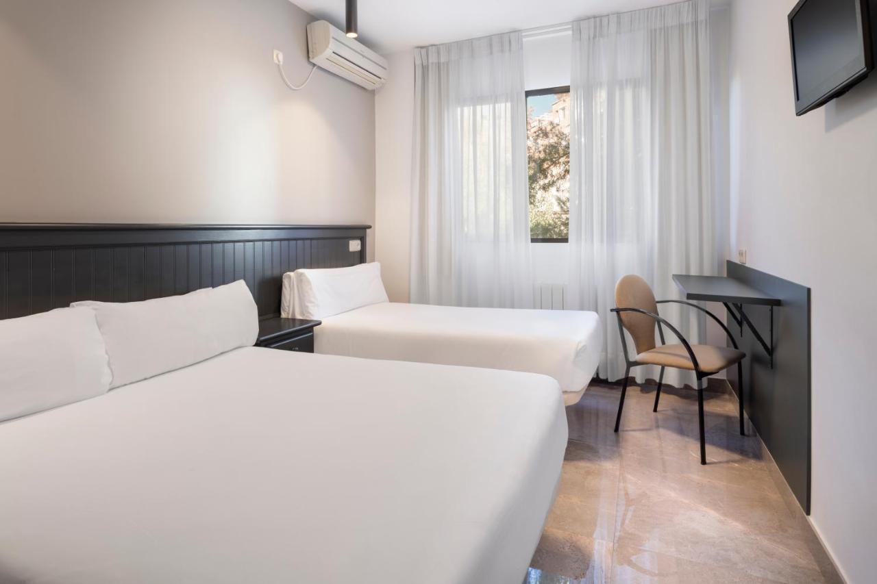 Hotel Victoria Valdemoro Extérieur photo