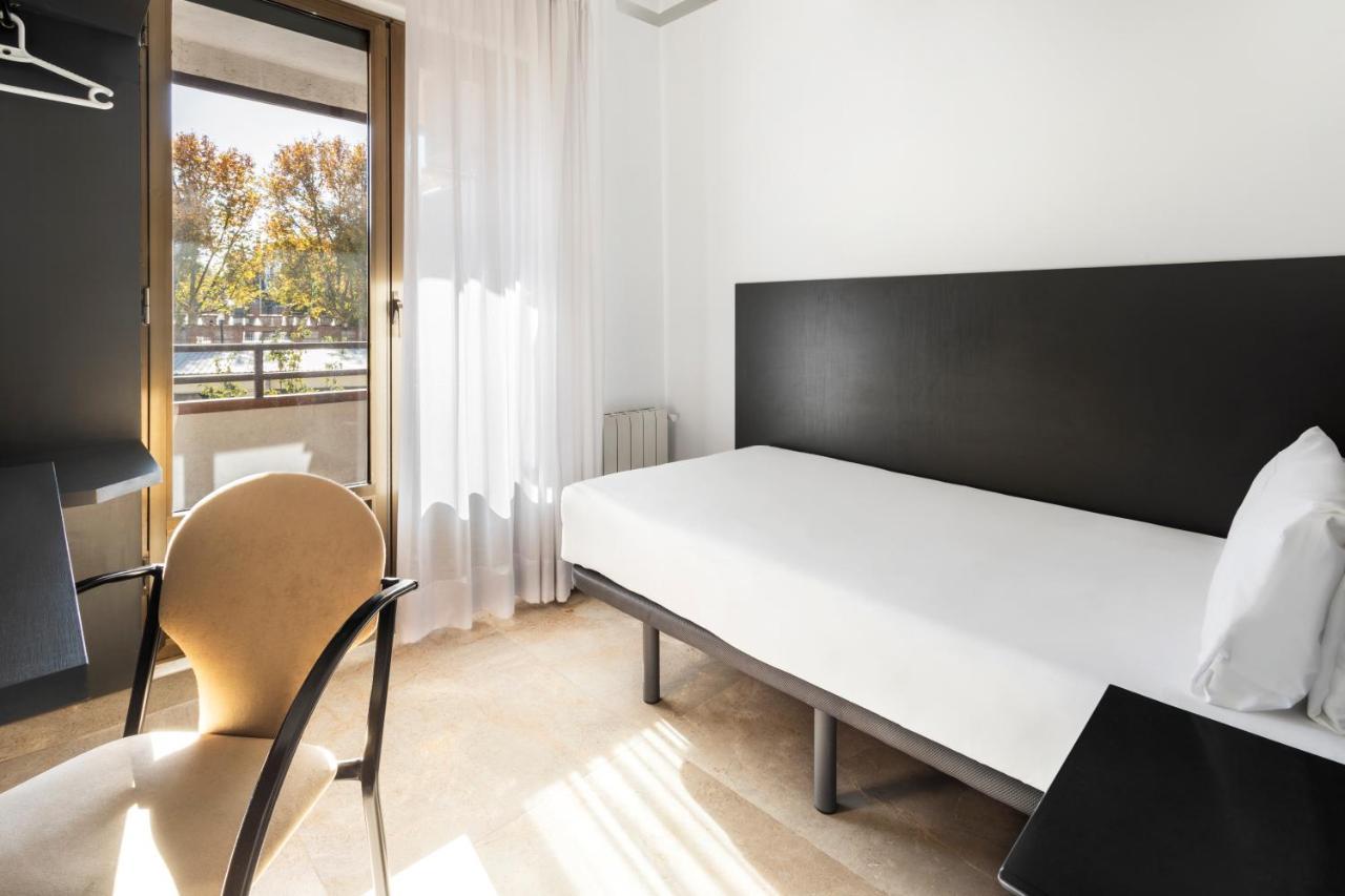 Hotel Victoria Valdemoro Extérieur photo
