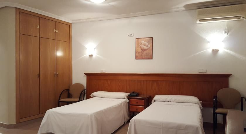 Hotel Victoria Valdemoro Extérieur photo